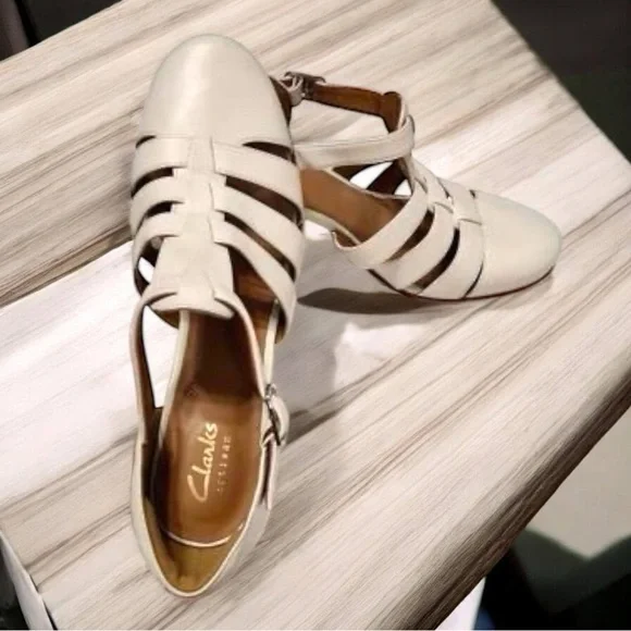 Clarks Artisan Women Ciera Gull Heeled Sandal Off White Cream Strappy Size 9 - Picture 5 of 7